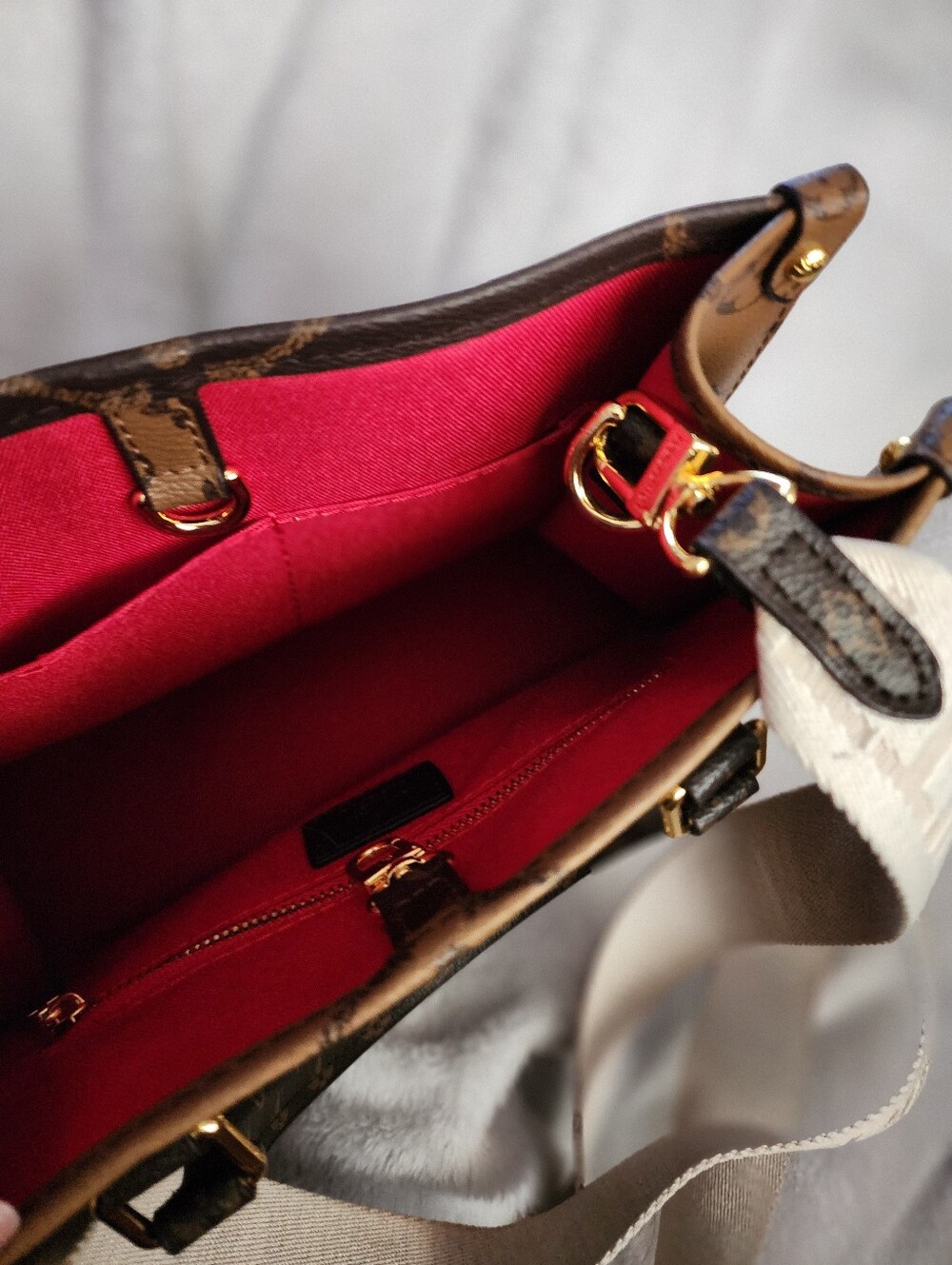 Fashion Bag - Picture 3 of 3